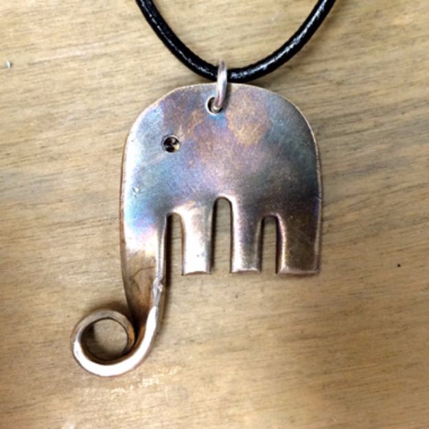 DIY Ideas With Elephants - Fork Elephant Pendant - Easy Wall Art Ideas, Crafts, Jewelry, Arts and Craft Projects for Kids, Teens and Adults- Simple Canvases, Throw Pillows, Cute Paintings for Nurseries, Dollar Store Crafts and Fun Dorm Room and Bedroom Decor - Tutorials for Crafty Ideas Decorated With an Elephant