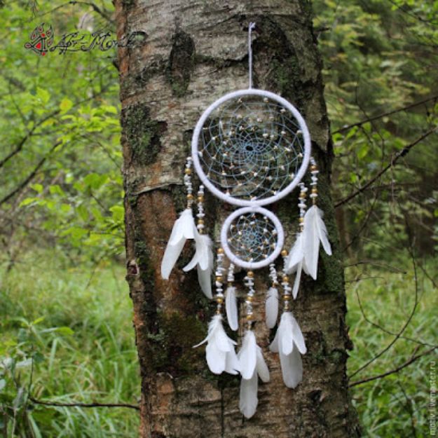 DIY Dream Catchers - Indian Dreamcatcher - How to Make a Dreamcatcher Step by Step Tutorial - Easy Ideas for Dream Catcher for Kids Room - Make a Mobile, Moon Designs, Pattern Ideas, Boho Dreamcatcher With Sticks, Cool Wall Hangings for Teen Rooms - Cheap Home Decor Ideas on A Budget #diyideas #teencrafts #dreamcatchers