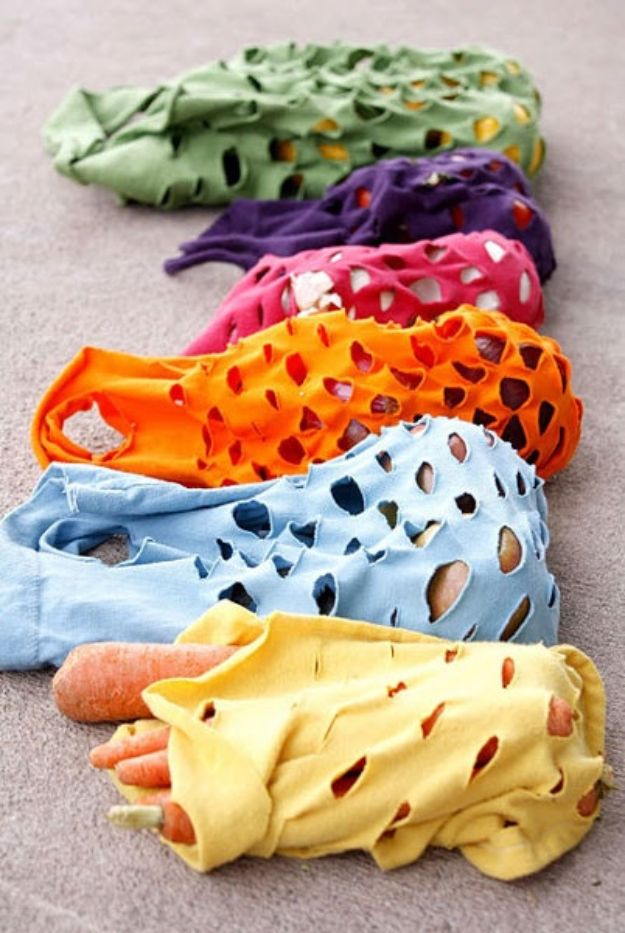 DIY Ideas With Old T-shirts - T-Shirt Produce Bags - Tshirt Makeovers and Transformation Ideas for Tee Shirts - DIY Clothes to Make On A Budgert - Creative and Easy Fashion Ideas for Teen Girls, Teenagers, Adults - Cut and Refashion Your Shirts With These Step by Step Tutorials #teencrafts #tshirtideas #diyclothes #fashion #crafts