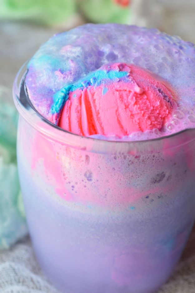 DIY Unicorn Party Ideas - Cotton Candy Unicorn Party Punch - Throw A Unicorn Themed Party With These Cheap and Easy but Super Creative Projects - Unicorns Decorations for Parties With Rainbow, Glitter and Fun Colors - Banners, Signs, Cakes and Tabletop Decor for the Best Birthday Party Ever - Girls, Teens and Kids Love These Fun Crafts #birthdayparty #partyideas #unicorn #kidparty