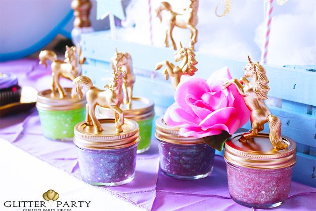 DIY Unicorn Party Ideas - Unicorn Party Favor - Throw A Unicorn Themed Party With These Cheap and Easy but Super Creative Projects - Unicorns Decorations for Parties With Rainbow, Glitter and Fun Colors - Banners, Signs, Cakes and Tabletop Decor for the Best Birthday Party Ever - Girls, Teens and Kids Love These Fun Crafts #birthdayparty #partyideas #unicorn #kidparty