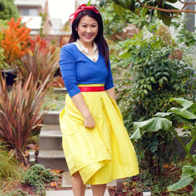 Teen Costume Ideas - DIY Snow White Costume - Easy Costumes for Halloween - Cheap DIY Costumes for Teens - Scary, Spooky, Ideas for Couples, Groups and Friends - Quick Last Minute Hallloween Costumes, Best Celebrity Ideas - Dolls, Zombies, Ghosts, Makeup Tutorials Teenagers Dress Up Idea-